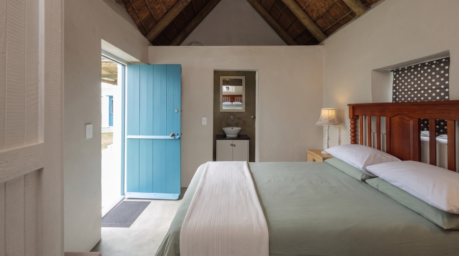 4 Bedroom Property for Sale in Struisbaai Western Cape